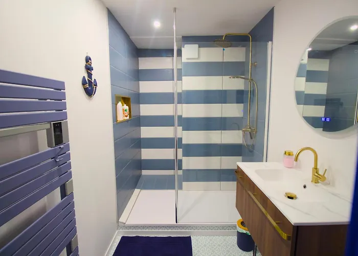 Le Belvedere, Idealement Situe Centre, Balcon & Port, Intendance Luxury Host * Barneville-Carteret